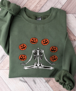 Pumpkin Halloween Sweatshirt, Skeleton Halloween Shirt, Pumpkin Shirt, Fall Sweatshirt for Women QFTZ3110803