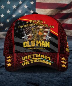 Personalized Never underestimate an old man who is also a Vietnam Veteran Cap QTNT4050301