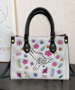 Personalized Name Mom And Kid Hands Leather Handbag With Handle QFTD4110402